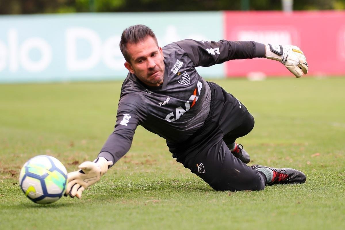 Veja, em fotos, como foi o primeiro treino de Levir Culpi nesta quinta passagem pelo Atltico