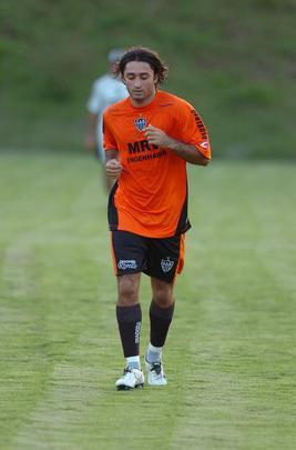 Tony (2006) - Volante contratado pelo Galo para a disputa da Série B, acabou sendo opção na lateral direita durante a disputa por causa da ausência das primeiras opções. Ele marcou um gol em dez jogos pelo clube. No ano seguinte, disputou a Série A pelo América-RN.