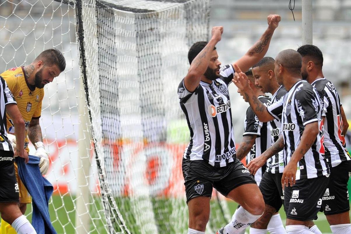 Fotos do jogo entre Atltico e Patrocinense, pelo Campeonato Mineiro