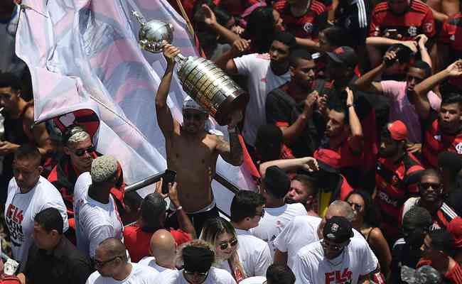 Flamengo faz aniversrio com renovaes, estdio e planejamento na mira