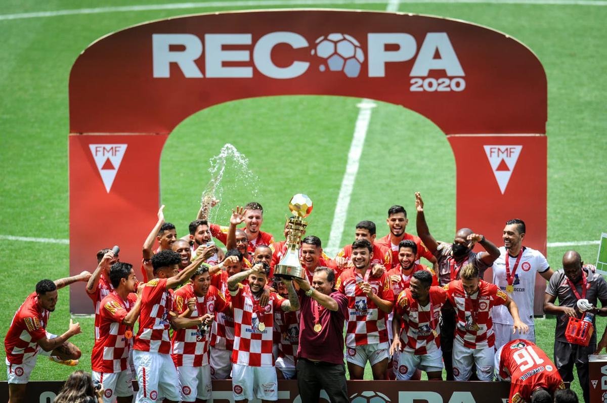 Fotos da vitria do Tombense sobre o Uberlndia pela final da Recopa Mineira