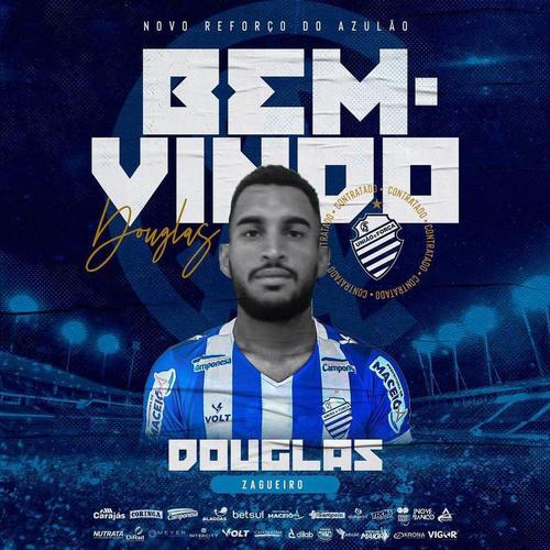 Douglas, zagueiro (CSA)