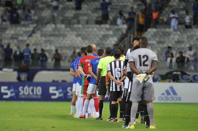 Fotos do jogo entre Cruzeiro e Democrata-GV, no Mineiro, em BH, pela quinta rodada do Campeonato Mineiro de 2022