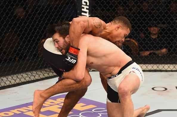 Abel Trujillo venceu Tony Sims por finalização no primeiro round