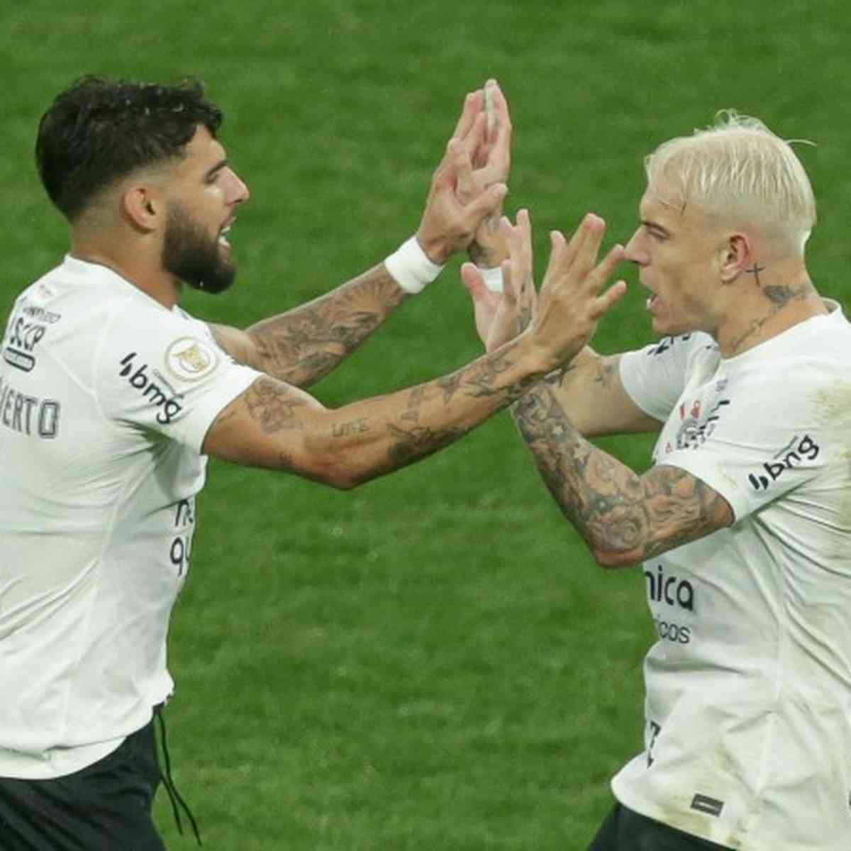 Róger Guedes entra na Tropa do Calvo e reage a momentos de Fluminense x  Corinthians, corinthians