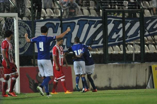 Cruzeiro venceu com dois gols de Arrascaeta, um de Damio e um de Marquinhos