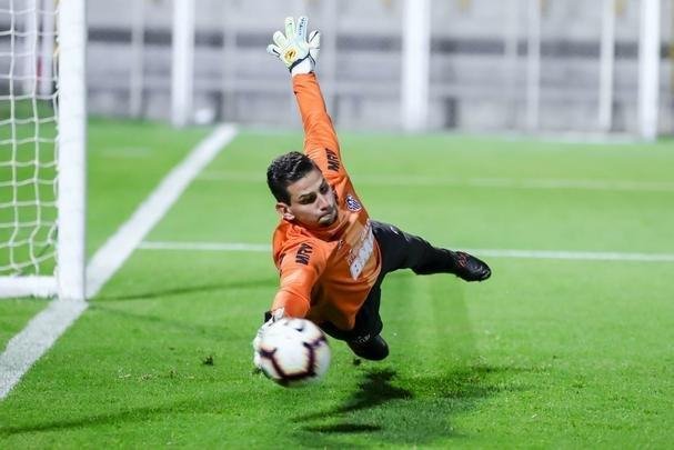 Atlético treinou na noite desta segunda-feira, véspera de jogo contra La Equidad-COL