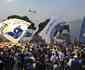 Centenas de torcedores do Cruzeiro protestam e pedem renncia do presidente