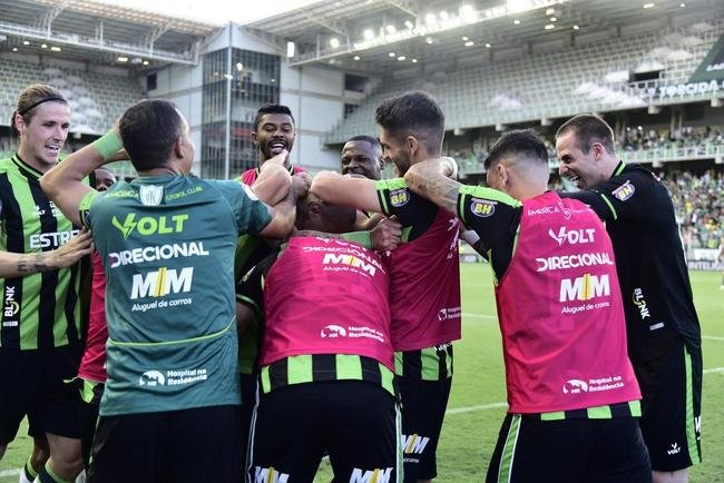 No Independncia, Amrica vence Tombense por 3 a 1, de virada, pela oitava rodada do Campeonato Mineiro 