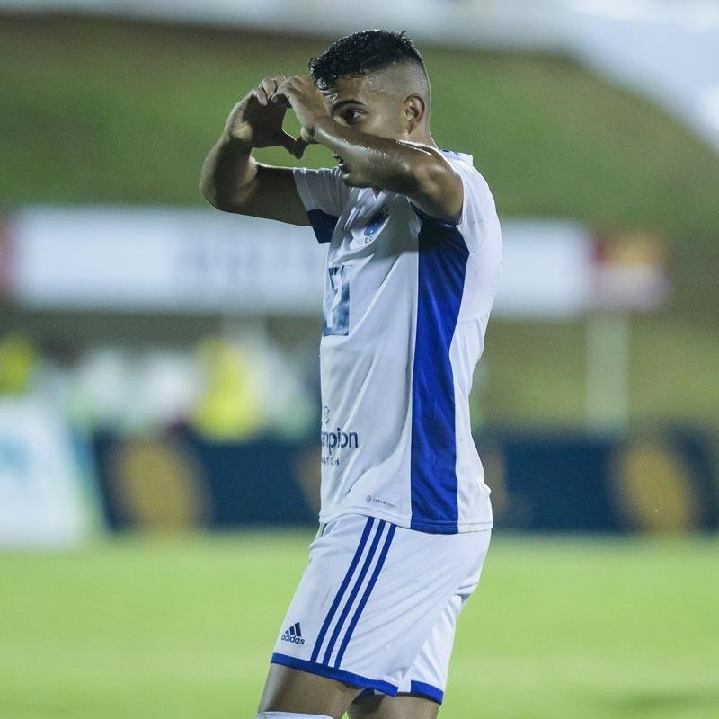 O Cruzeiro estreou no Mineiro de 2023 contra o Patrocinense, em Patrocnio