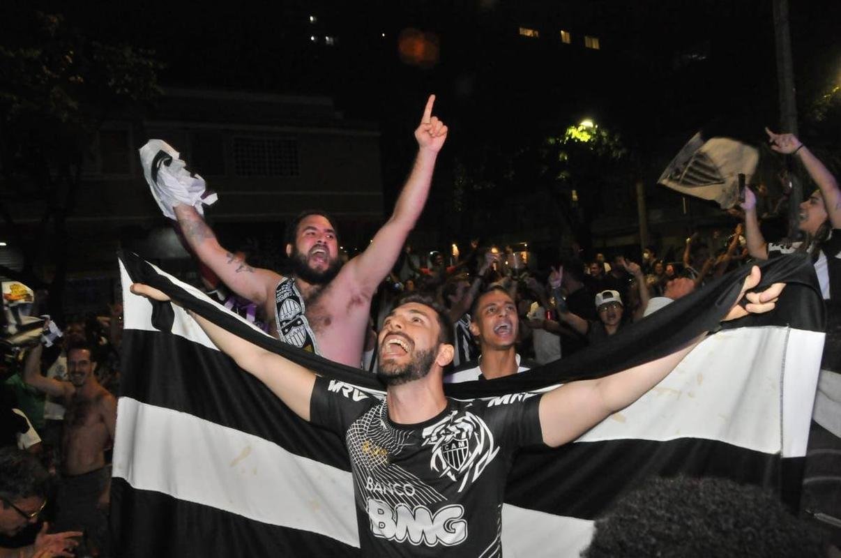 Festa da torcida pelo bicampeonato brasileiro do Atltico na sede do clube, no bairro de Lourdes, em BH
