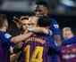 Na despedida de Iniesta, Barcelona celebra ttulo e Coutinho faz golao