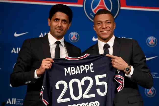 Mbappé assinou contrato até 2025