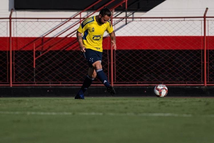 Com atividade no estádio Antônio Accioly, do Atlético-GO, o Cruzeiro encerrou a preparação para enfrentar o Goiás, pela 22ª rodada da Série B. A partida está marcada para 21h30 desta terça-feira, na Serrinha, em Goiânia.