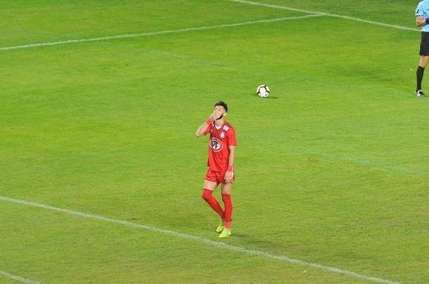 Depois de vitria do Atltico por 1 a 0 no tempo normal, Victor pegou trs pnaltis do Unin La Calera e levou o time alvinegro s oitavas de final da Sul-Americana