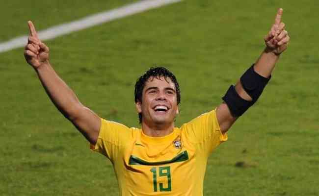 Atacante do Amrica, Henrique Almeida foi eleito o melhor jogador da Copa do Mundo Sub-20 em 2011