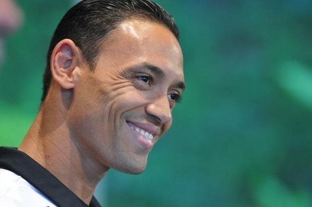 Atltico voltou ao trabalho nesta quinta-feira e apresentou Ricardo Oliveira; alm do atacante, presidente Sergio Sette Cmara e diretor de futebol Alexandre Gallo falaram com os jornalistas