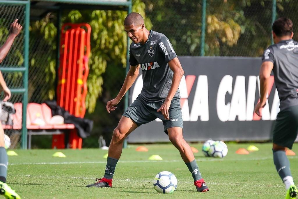 Fotos do ltimo treino comandado por Thiago Larghi no Atltico