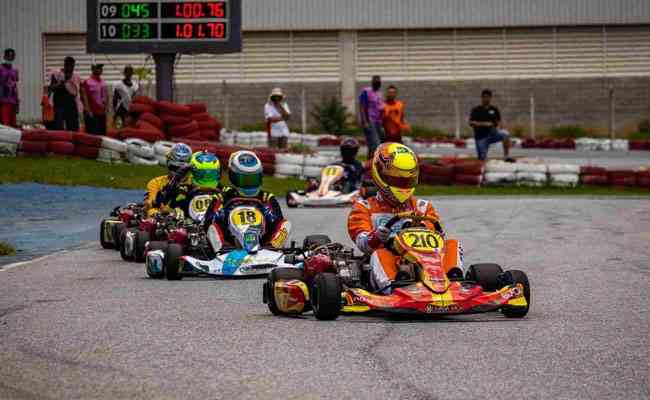 Karts à venda  UAI Fórmula Kart