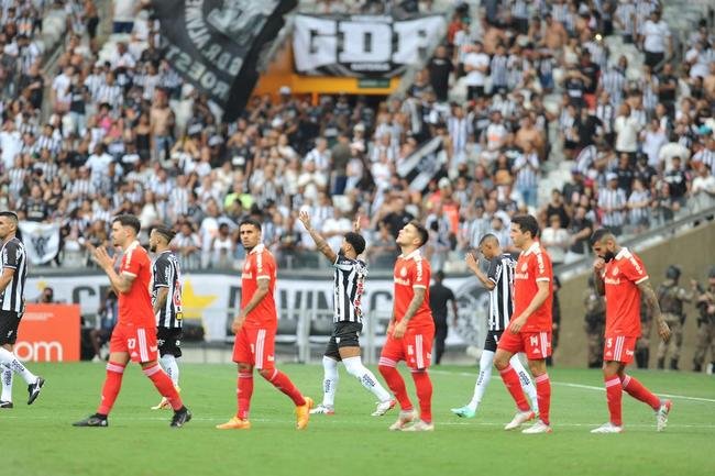Torcida do Atl�tico no jogo contra o Internacional, no Mineir�o, na estreia da S�rie A do Campeonato Brasileiro