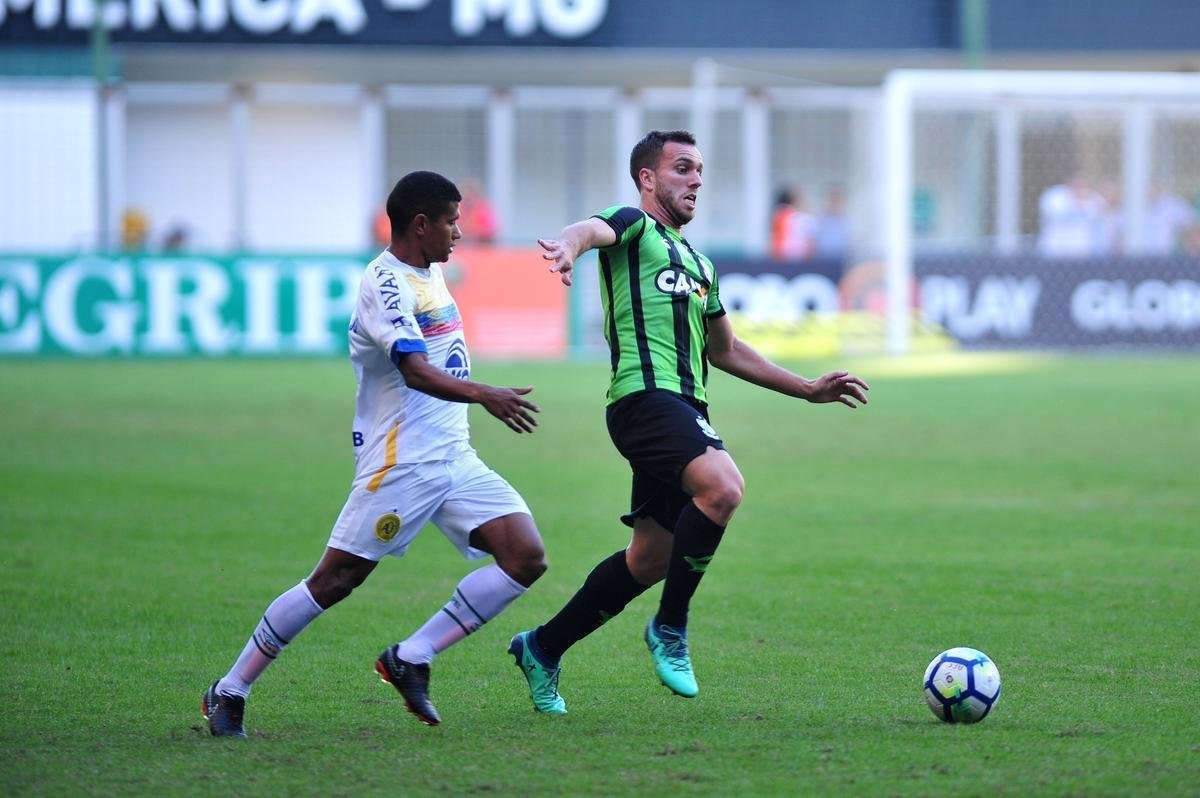 Amrica e Chapecoense fizeram confronto direto por posies na tabela do Campeonato Brasileiro
