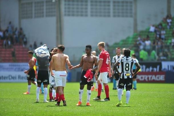 Galo e Colorado jogaram neste domingo, no Horto
