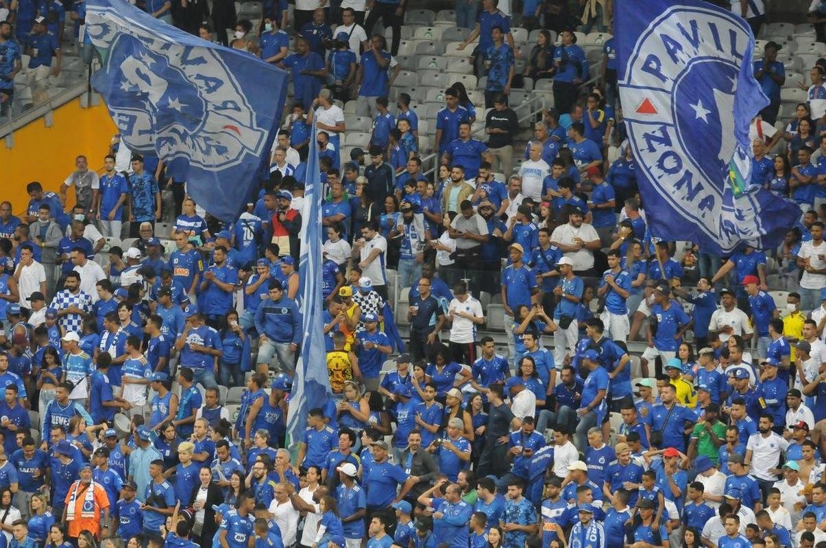 Torcida do Cruzeiro deu show mais uma vez e lotou o Mineiro na partida contra o CRB pela 11 rodada da Srie B
