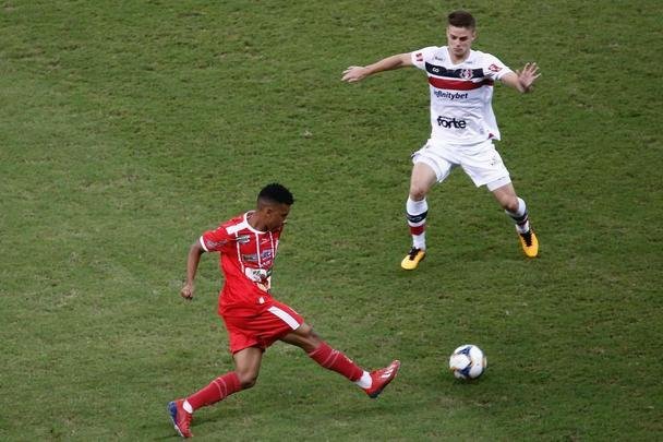 Tricolor do Arruda enfrenta Cavalo de Aço, na Arena de Pernambuco, em partida válida pela 15ª rodada da Série C