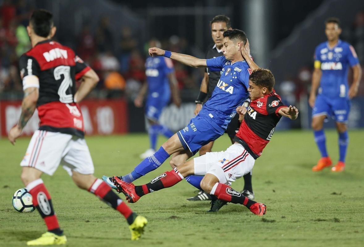 Fotos de Flamengo x Cruzeiro, no estdio Luso-Brasileiro, pela 33 rodada da Srie A