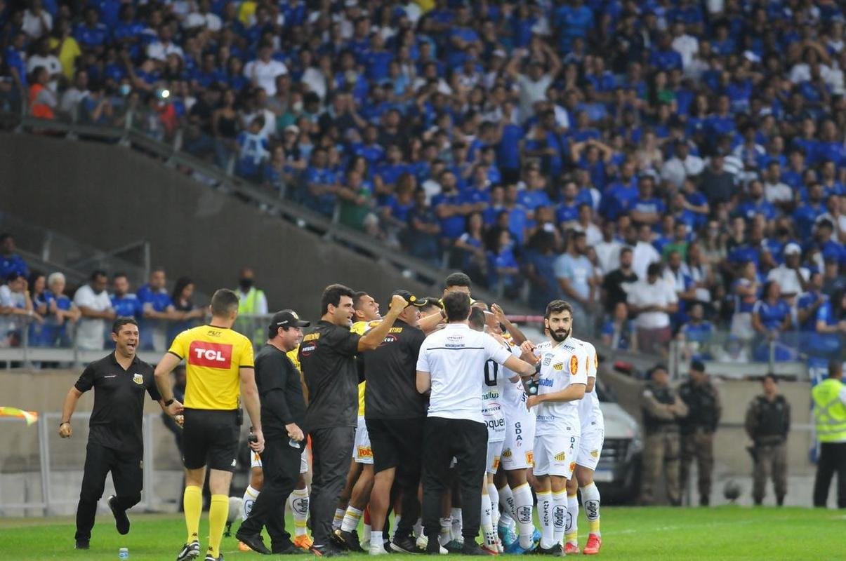 Fotos da partida entre Cruzeiro e Novorizontino, neste domingo (17), no Mineiro, em Belo Horizonte. Jogo  vlido pela 18 rodada da Srie B do Campeonato Brasileiro.