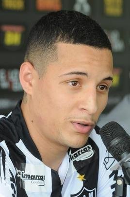 Fotos da apresentao do lateral-esquerdo Guilherme Arana ao Atltico, na Cidade do Galo. Jogador de 22 anos assinou contrato de emprstimo at meados de 2021