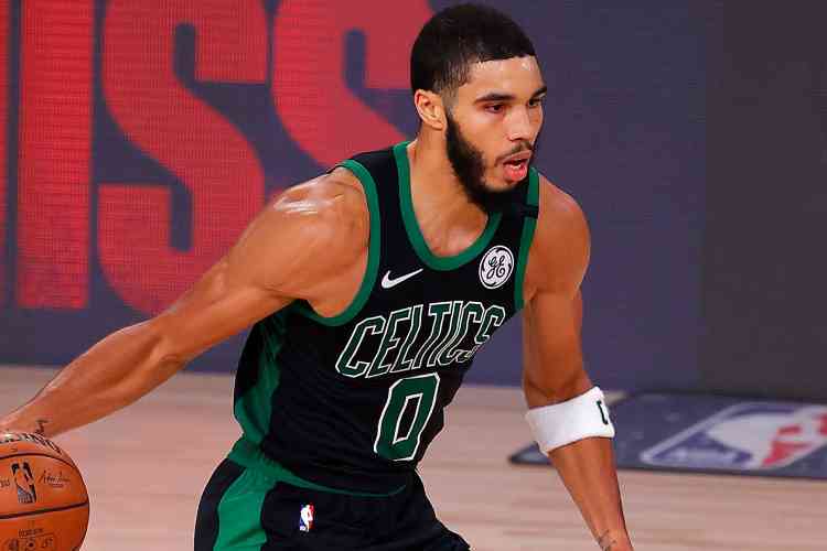 NBA: Miami Heat freia reação dos Celtics, vence 7º jogo e vai à final