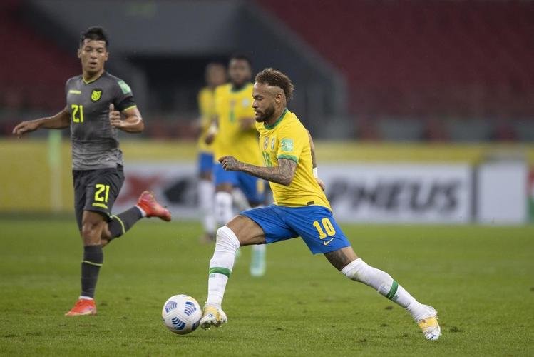 Com gols de Richarlison e Neymar, Brasil venceu o Equador no Beira-Rio