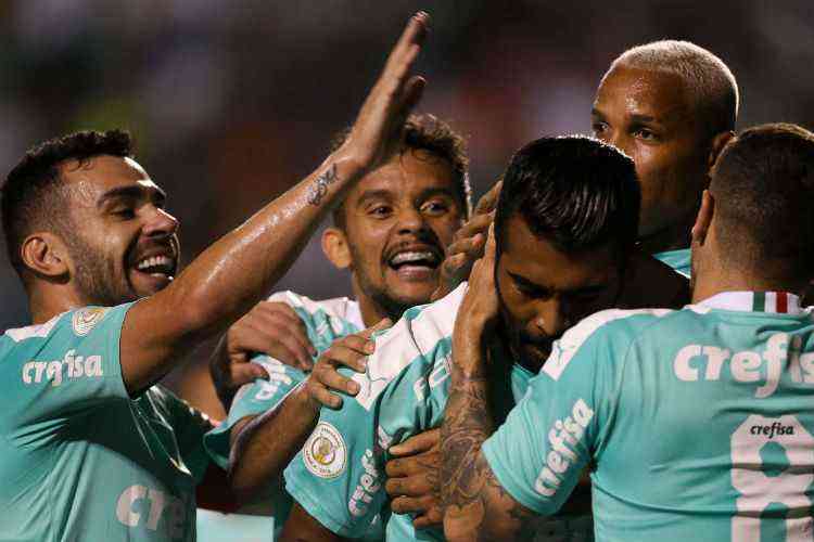 Grêmio bate Palmeiras e agora os dois secam o Botafogo contra o Corinthians