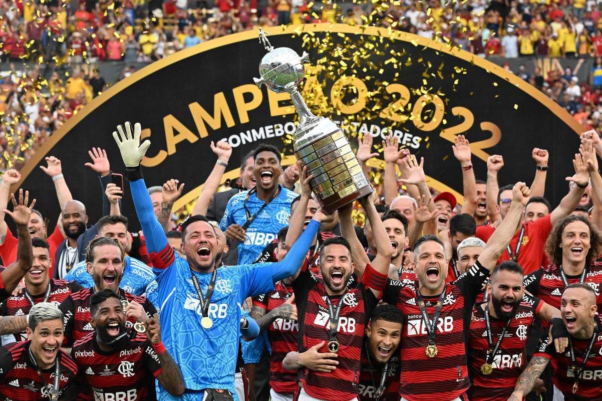 1. Flamengo (Brasil) - 329 pontos
