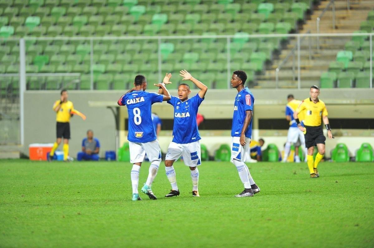 Cruzeiro vence Atltico por 4 a 2 nos pnaltis e conquista a Supercopa Sub-20, no Independncia