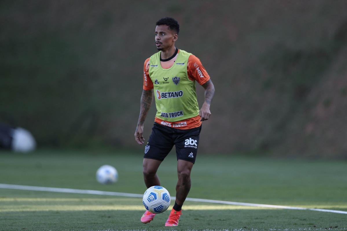 Fotos do primeiro treino de Diego Costa pelo Atltico