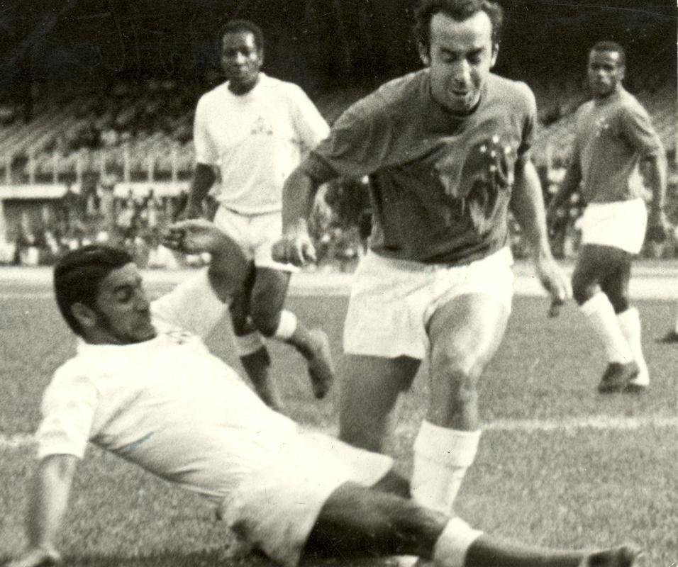 Tosto - 18 gols em 1966, 20 gols em 1967 e 25 gols em 1968 (Cruzeiro tricampeo)