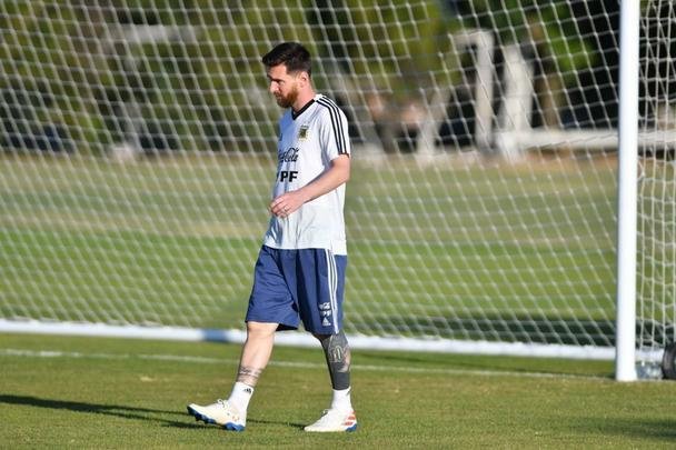 Na Toca II, Seleo Argentina fechou preparao para duelo com o Brasil