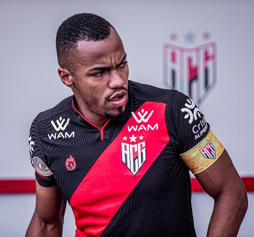 Marlon Freitas - meio-campista