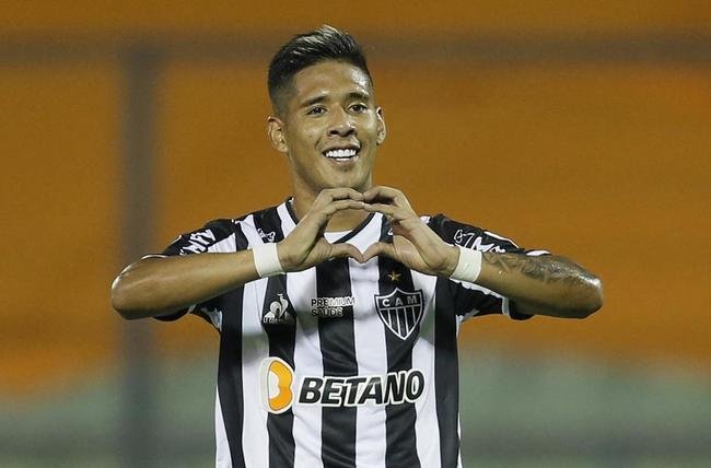 Zaracho entrou no segundo tempo e marcou o gol de empate do Atltico