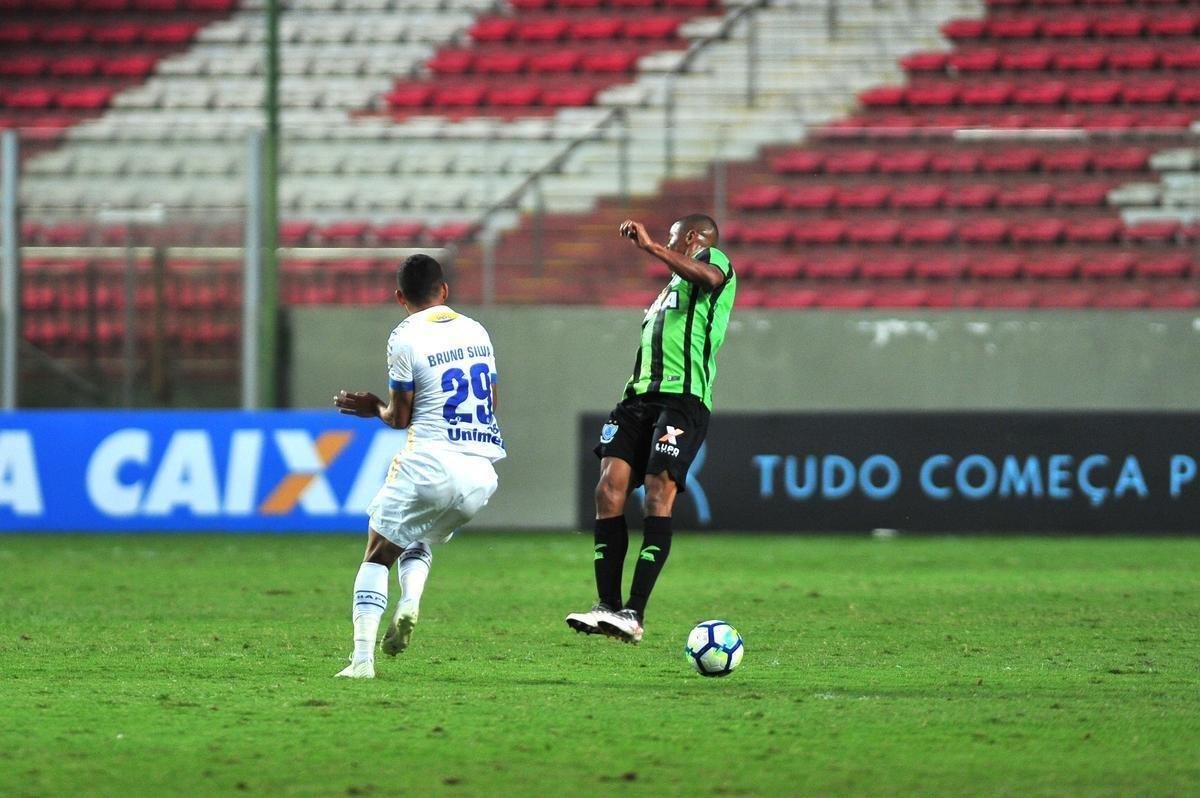 Amrica e Chapecoense fizeram confronto direto por posies na tabela do Campeonato Brasileiro