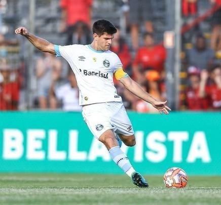 Kannemann (Grêmio): zagueiro, 28 anos, três jogos
