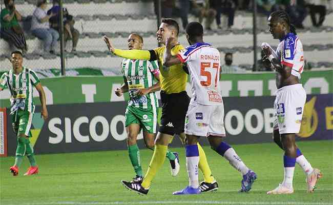 Juventude anuncia o meio-campista Wesley Hudson, ex-Atlético - Superesportes