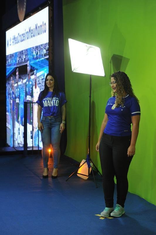 Com lanamento de uniforme e aes voltadas para o Dia Internacional da Mulher, Cruzeiro movimentou esplanada do Mineiro antes de jogo contra a URT (crdito: Juarez Rodrigues/EM D.A Press)