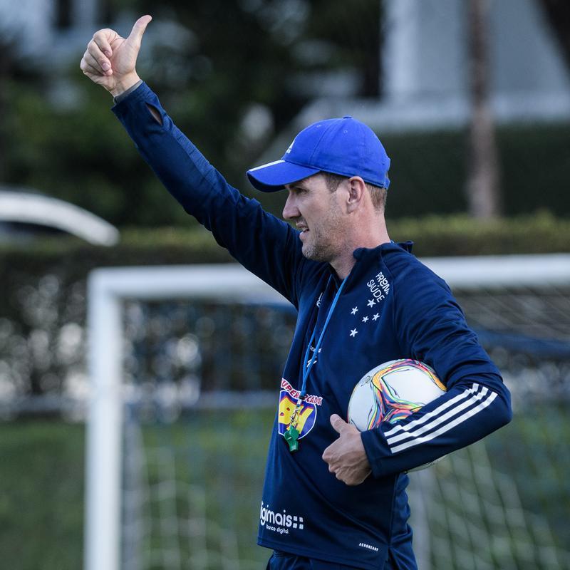 Cruzeiro treinou na tarde desta terça-feira (1/12), na Toca da Raposa II, e encerrou sua preparação para enfrentar o América, no Independência, pela 25ª rodada da Série B