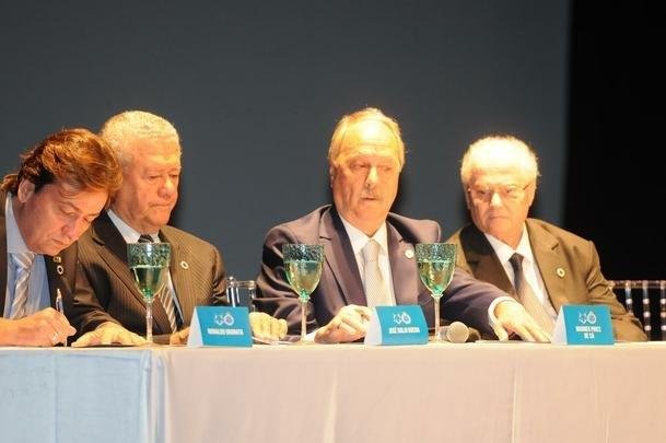 Posse do novo presidente do Cruzeiro, Wagner Pires de S, no Cine Teatro Brasil, em Belo Horizonte