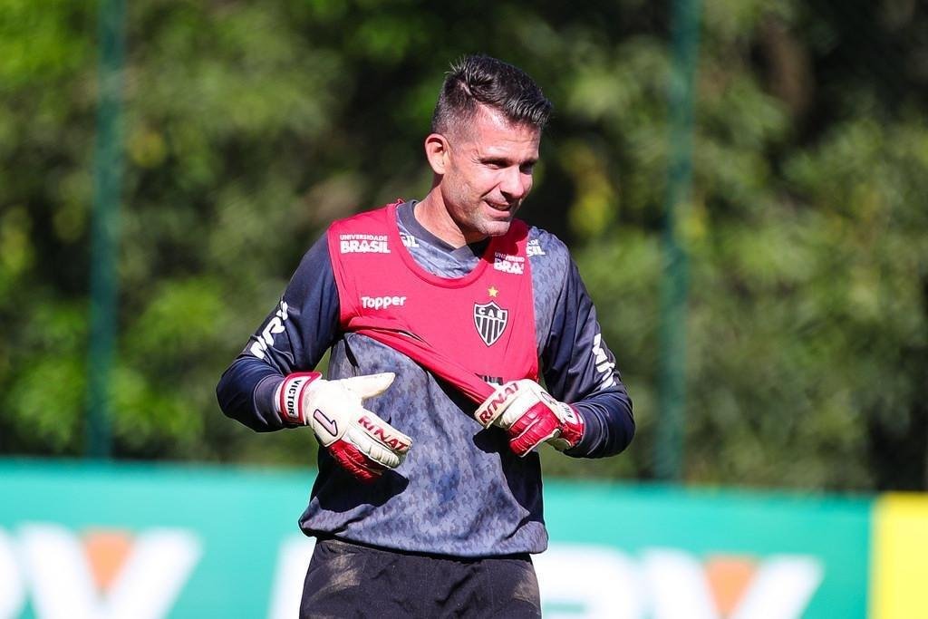 Victor - goleiro