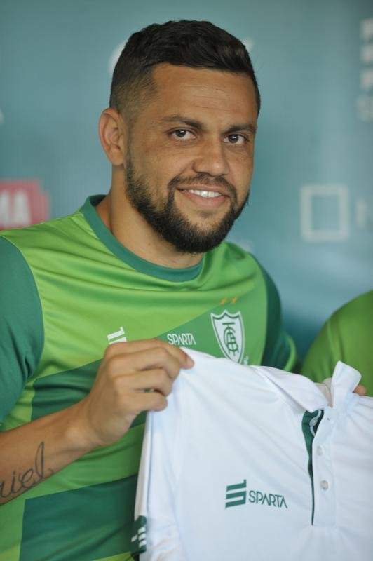 Atacante Marcelo Toscano e meia Felipe Azevedo reforam o Amrica para a disputa da Srie B de 2019