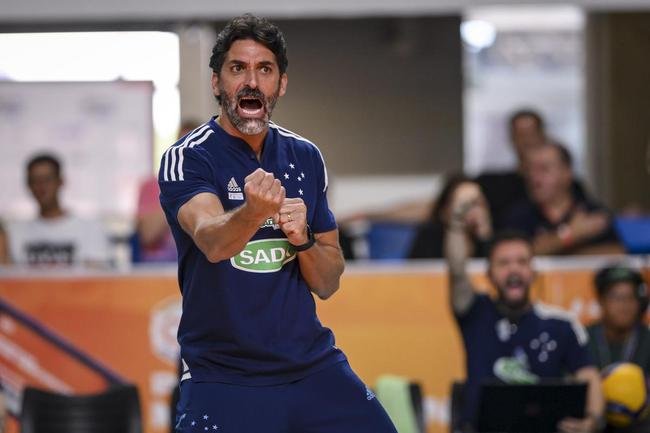 Fotos da final da Superliga Masculina de Vlei entre Cruzeiro e Minas